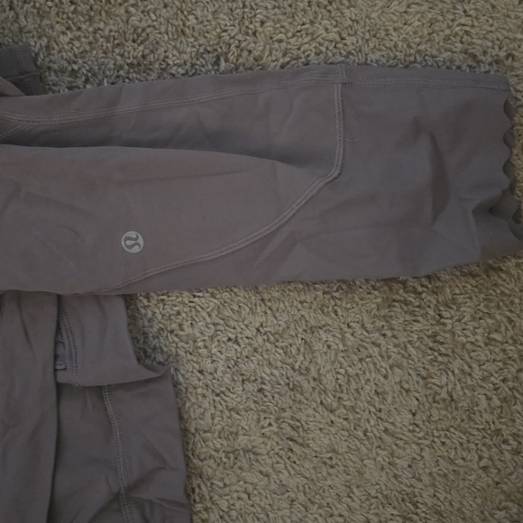 Lululemon matching set - Picture 3 of 5
